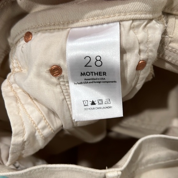 🔥Mother TheWekender Fray Cream Flare Jeans🔥 - Picture 5 of 10